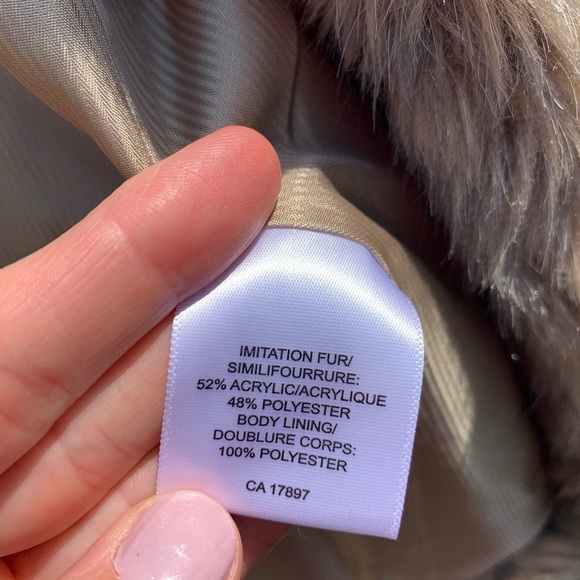 Faux fur vest - small - Picture 7 of 7